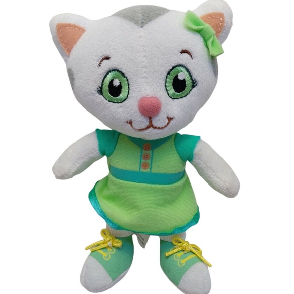 Interactive Talking Daniel Tiger Neighborhood, Katerina Kitty Cat - Picture 1 of 3